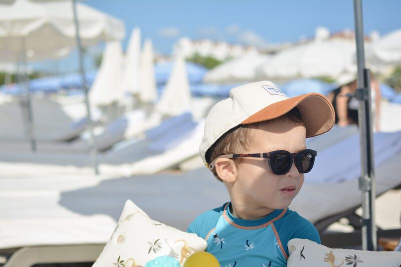 BÉABA Sonnenbrille DELIGHT "Schwarz - Braun gesprenkelt" 9 - 24 Monate - Siliblu Boutique & Atelier