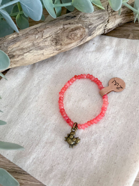 "Kids" Glasstein-Armband Coral mit Krebsanhänger 2-3 Jahre - Siliblu Boutique & Atelier