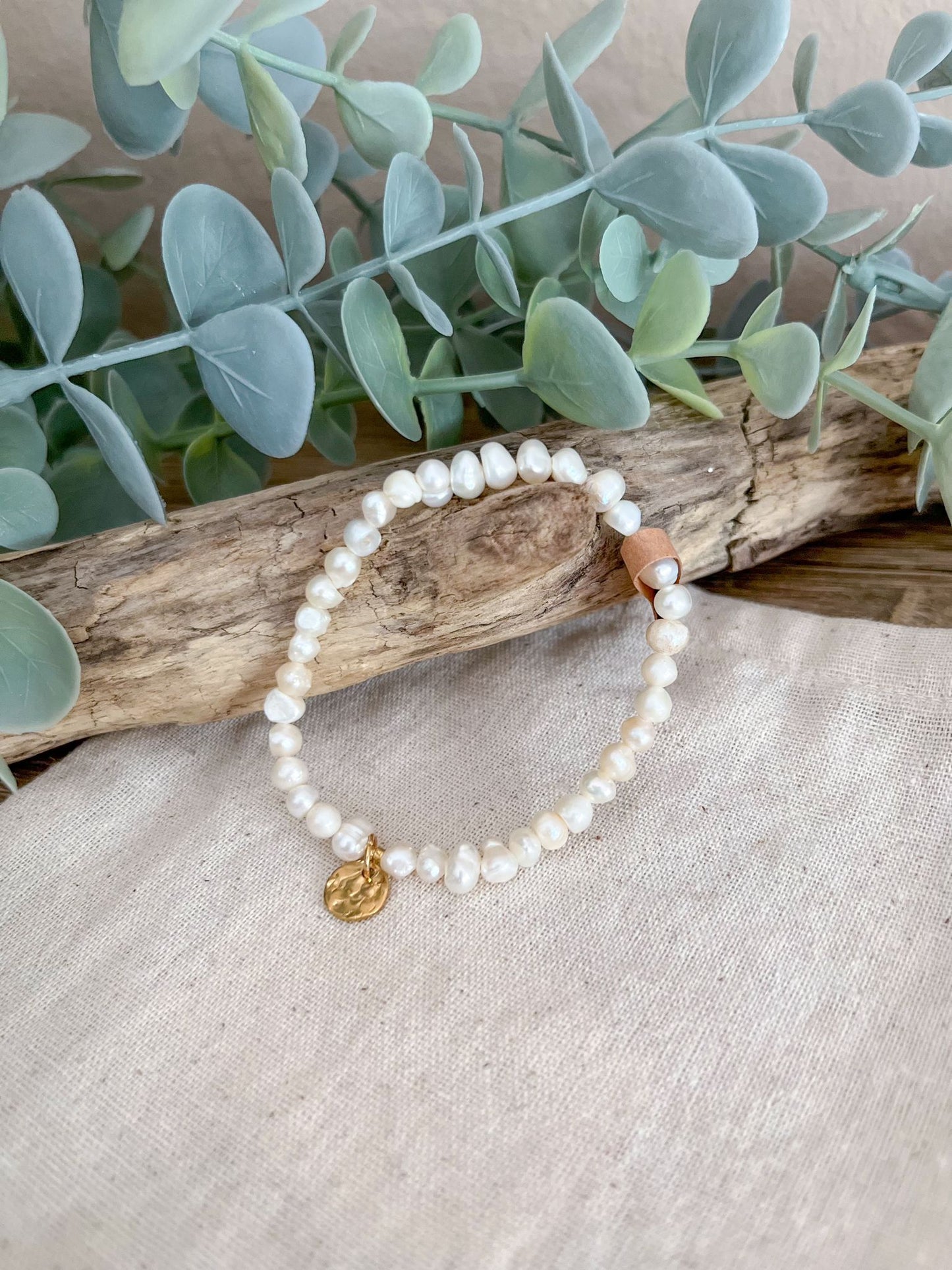"Kids" Süsswasserperlen-Armband Perlweiss mit Anhänger 7-10 Jahre - Siliblu Boutique & Atelier
