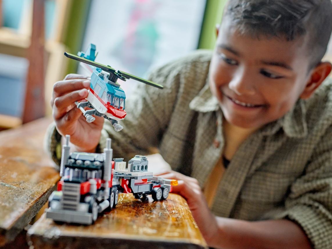 LEGO Creator - Tieflader mit Hubschrauber 270tlg - Siliblu Boutique & Atelier