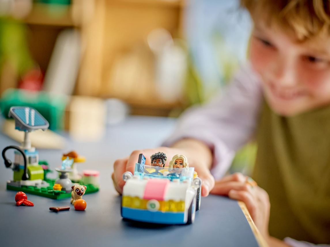 LEGO Friends - E - Auto mit Ladestation 170tlg - Siliblu Boutique & Atelier