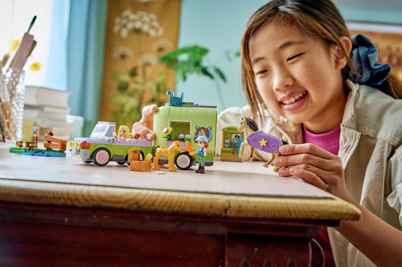 LEGO Friends - Pferd und Fohlen mit Pferdeanhänger 279tlg - Siliblu Boutique & Atelier