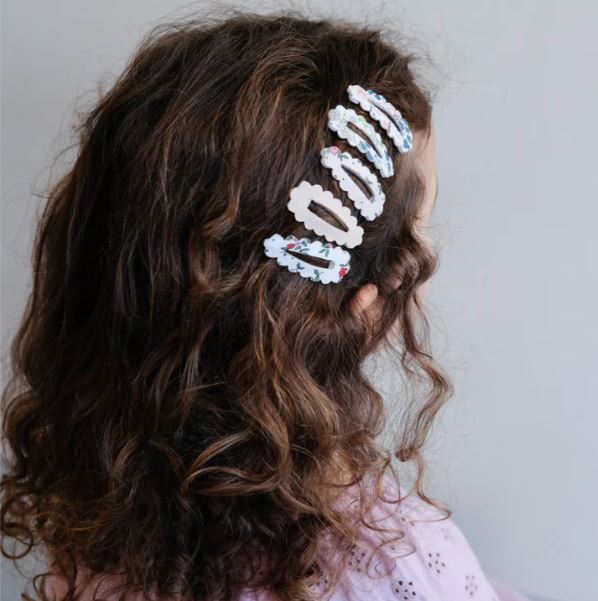 Mimi & Lula Scalloped Floral Mini Clic Clacs - Siliblu Boutique & Atelier