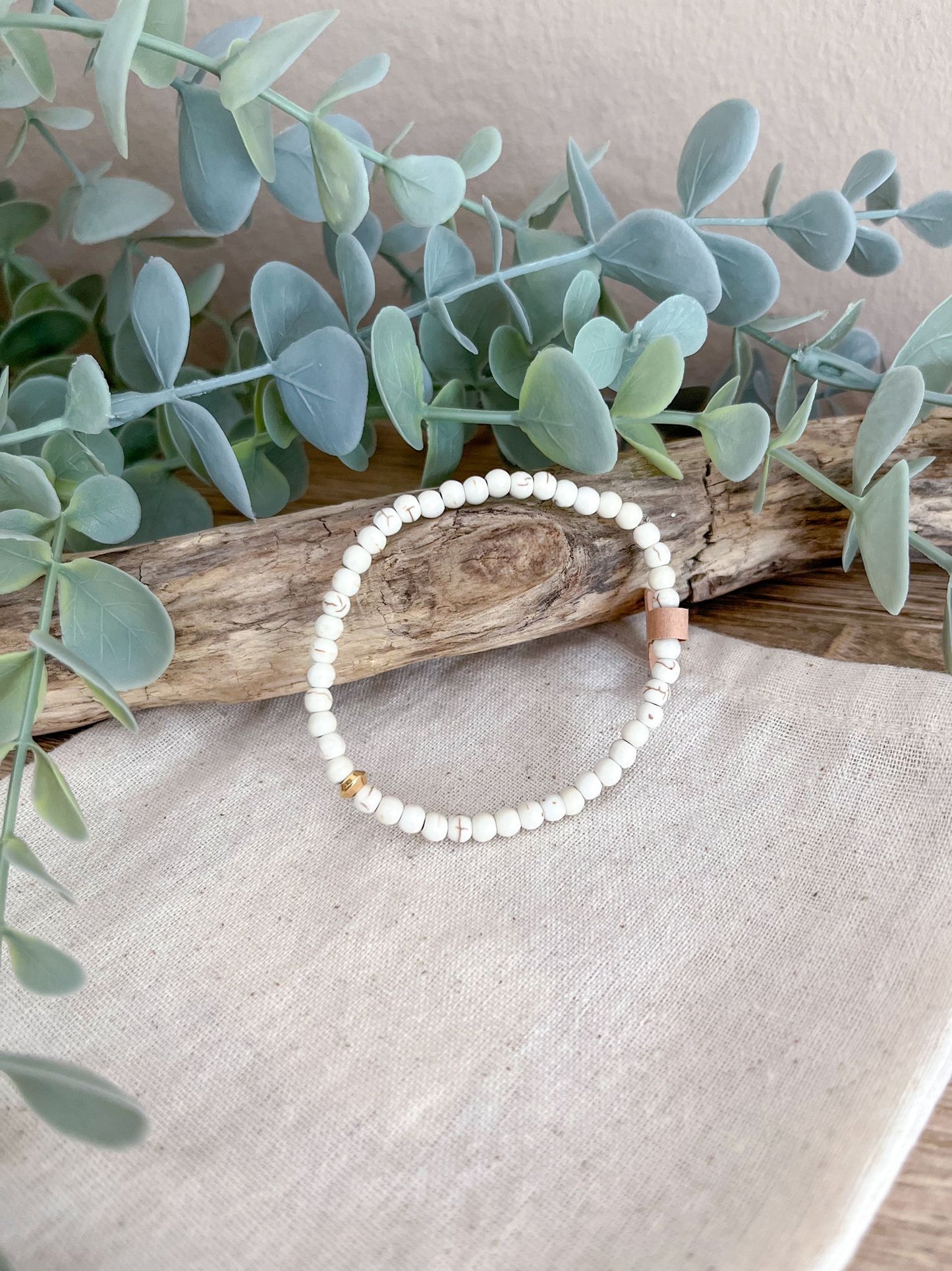 Naturstein-Armband Korallweiss - Siliblu Boutique & Atelier
