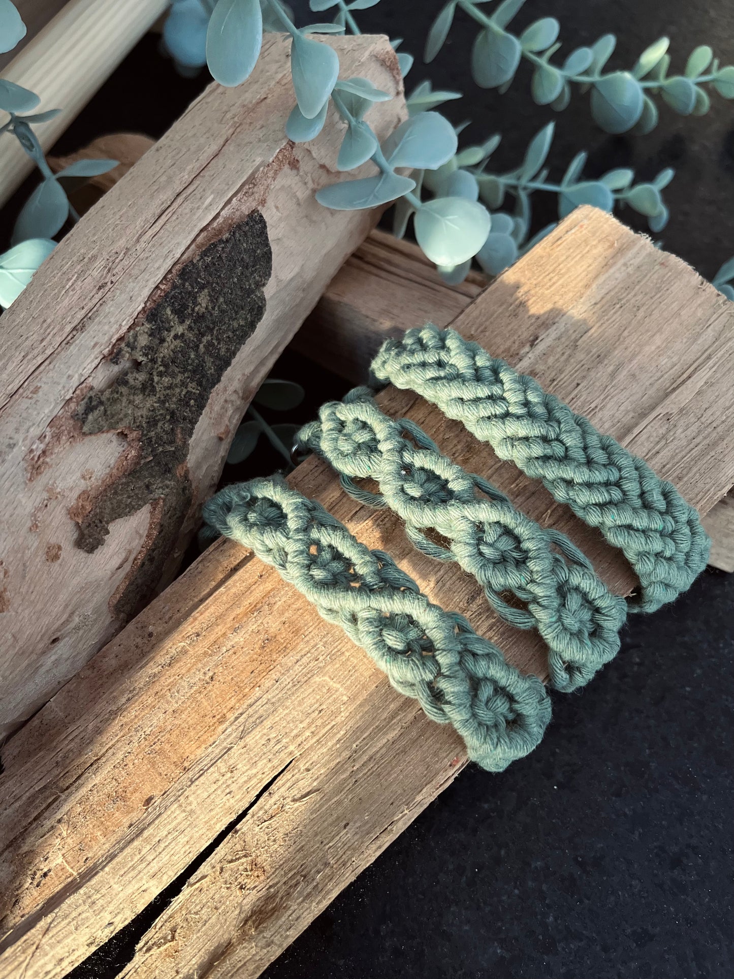 Makramee Schnuller "Eucalyptus Green"