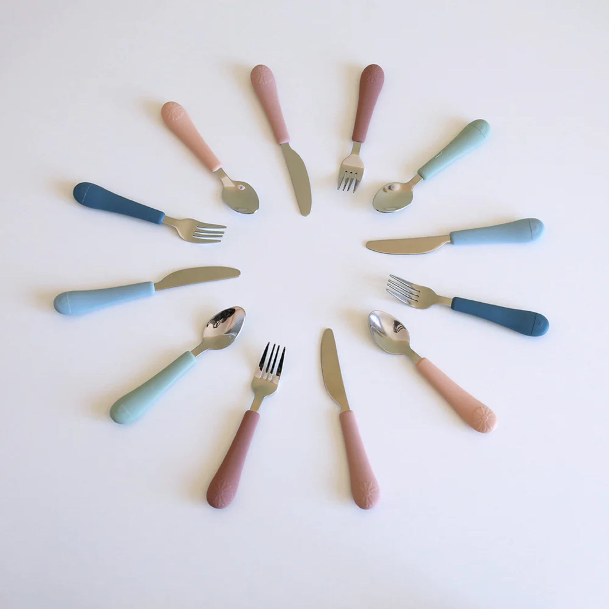 Cam Cam Copenhagen Kinderbesteck 3-Teilig "Regenbogen Ocean Mix" - Siliblu Boutique & Atelier
