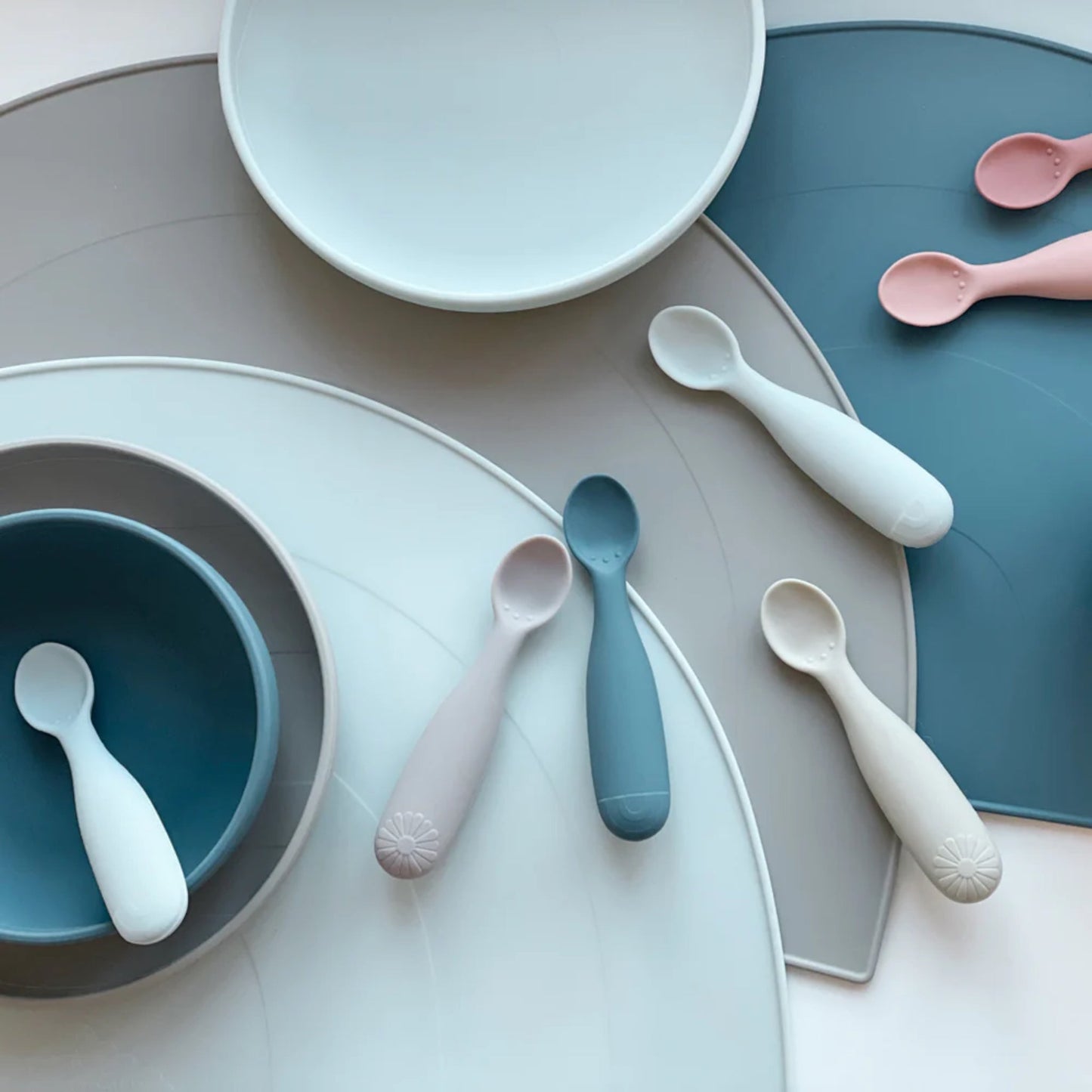 Cam Cam Copenhagen Regenbogenteller 2er Pack "Midnight Mix" - Siliblu Boutique & Atelier