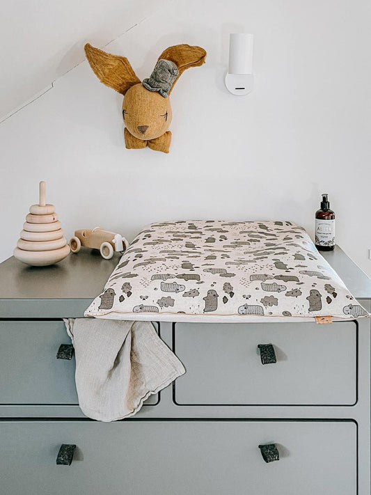 CLARISSAKORK Wickelunterlage "Hippo in Love" - Siliblu Boutique & Atelier