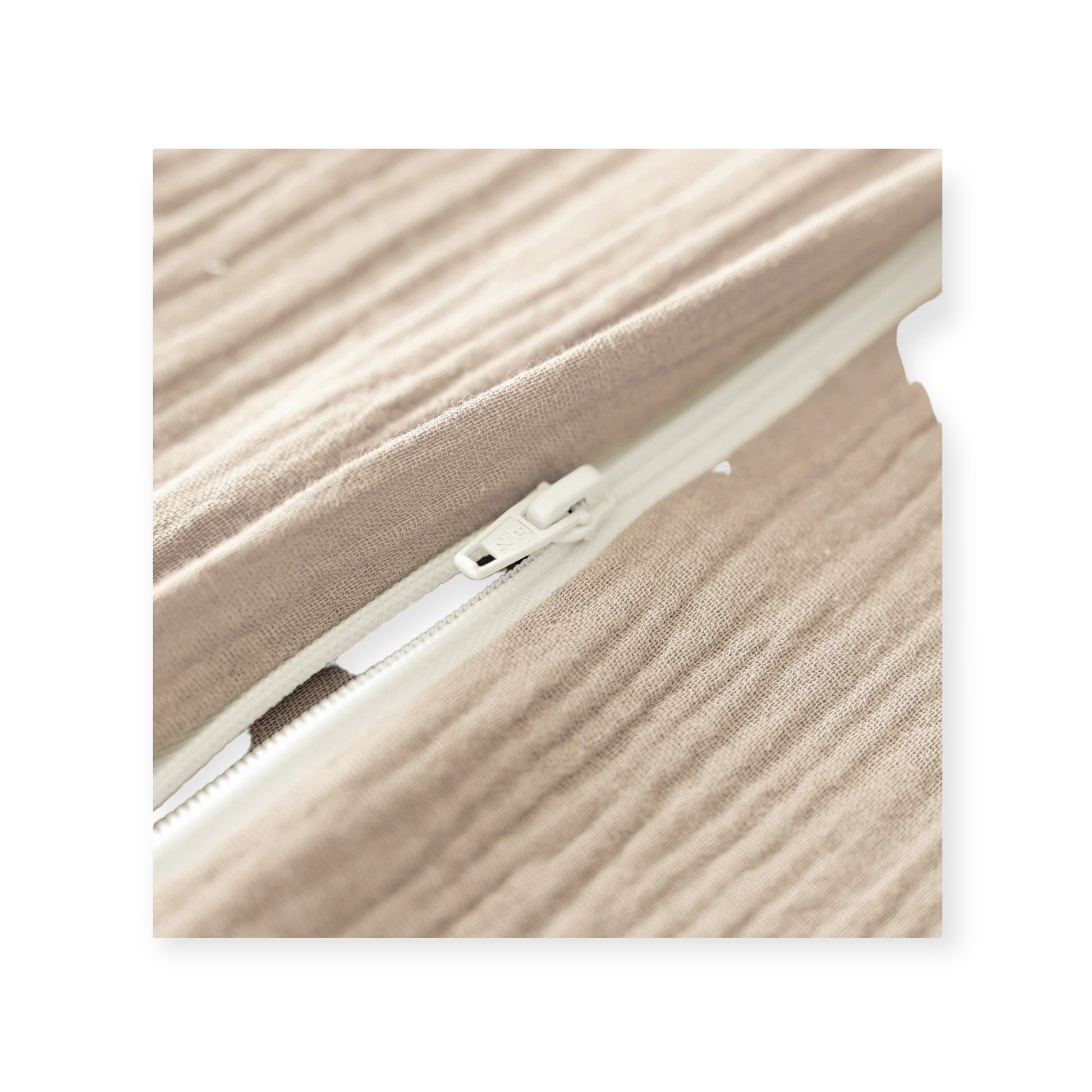 Julius Zöllner Sommerschlafsack Musselin "Sand" TOG 0.5 - Siliblu Boutique & Atelier