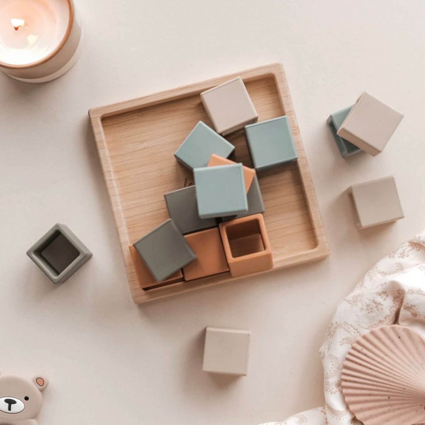 leo et lea Würfelpuzzle "Cube Naturel" - Siliblu Boutique & Atelier