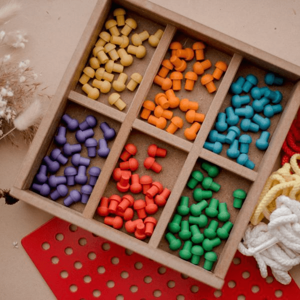 Froebel Steck - und Schnürbrett - Siliblu Boutique & Atelier