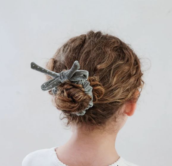 Mimi &amp; Lula Christmas Velvet Bow Scrunchies - Siliblu Boutique &amp; Atelier