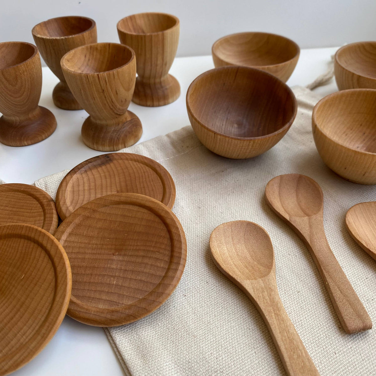 Montessori Waldorf Holz - Kinderservice für Rollenspiele // Sensoryplay - Siliblu Boutique &amp; Atelier