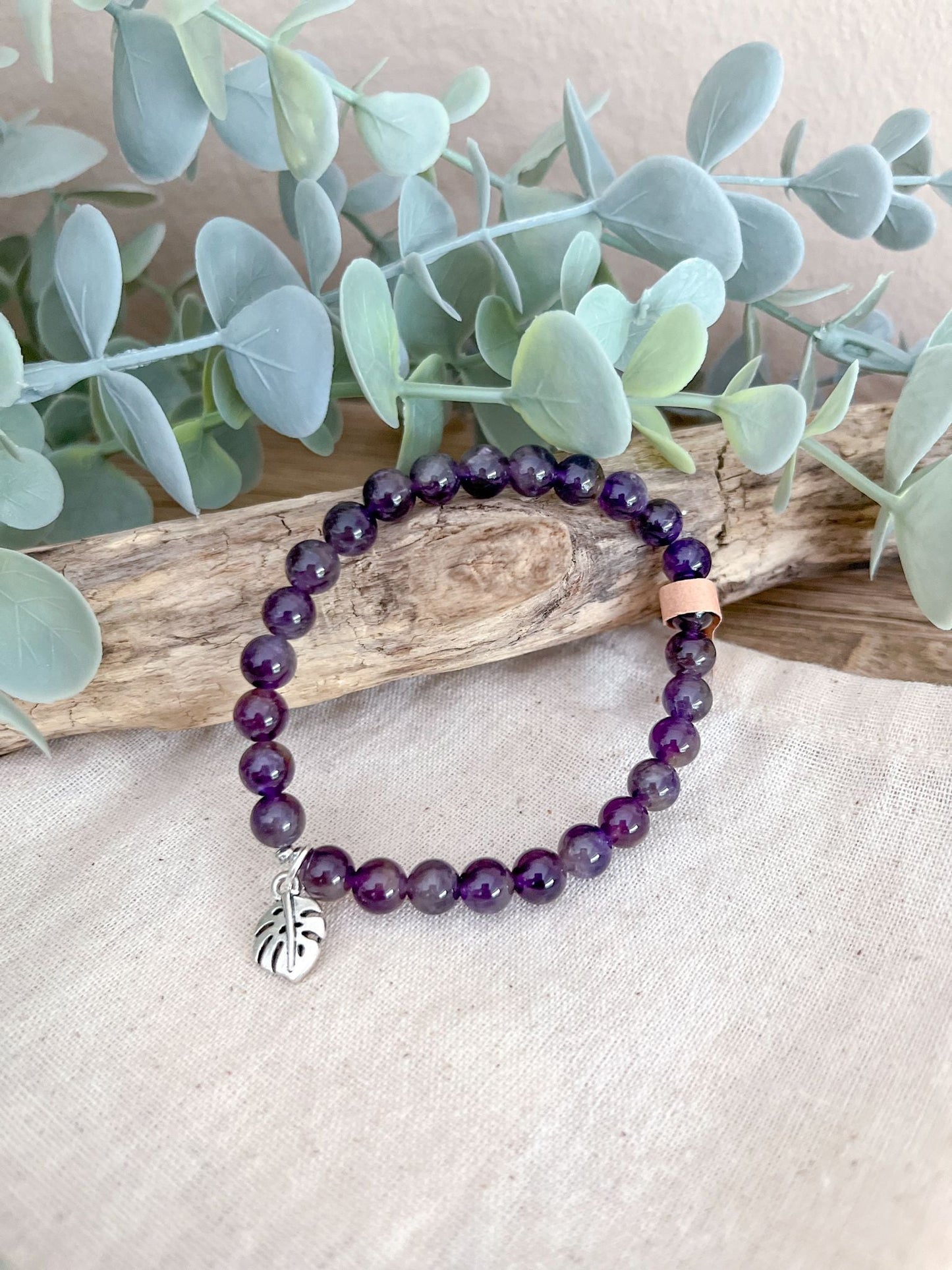 Naturstein-Armband Dunkelviolett mit Blattanhänger - Siliblu Boutique & Atelier