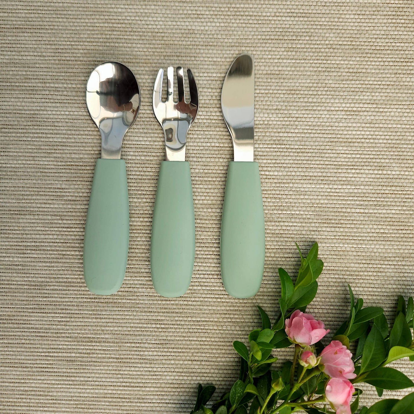 Summerville organic Kinderbesteck Silikonstahl - Cameo Green - Siliblu Boutique & Atelier