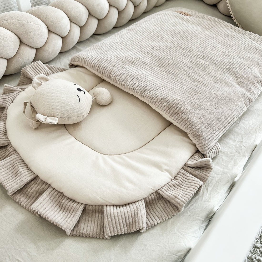Bettschlange Classic aus Velours geflochten "Grau" 150cm - Siliblu Boutique &amp; Atelier