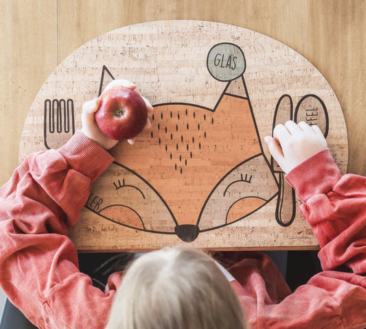 CLARISSAKORK Kindertischset "Dreaming Fox" - Siliblu Boutique & Atelier