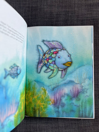 Der Regenbogenfisch - Siliblu Boutique &amp; Atelier