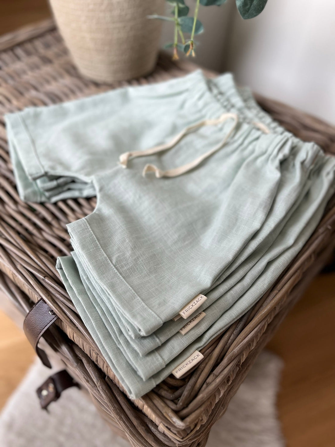 FRICKZACK Bermuda Shorts "Leinen - Cognac &amp; Mint" - Siliblu Boutique &amp; Atelier